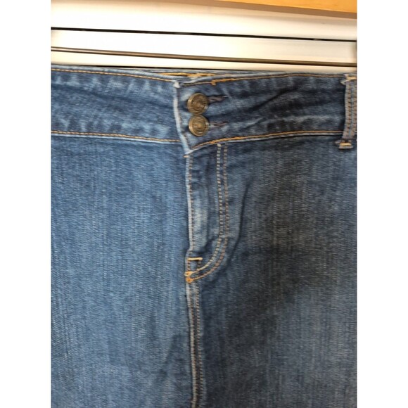 Old Navy Plus Denim Skirt Women’s 18‎ Blue Jean 2 Button Back Slit Medium Wash - Picture 3 of 10